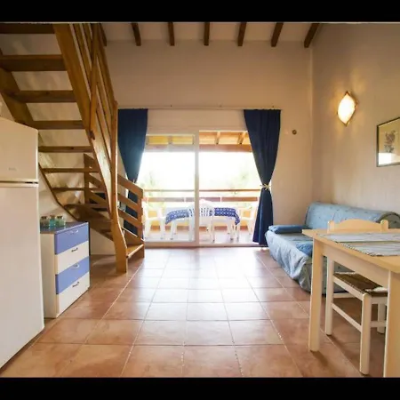 Four - 150 M From The * Ghisonaccia