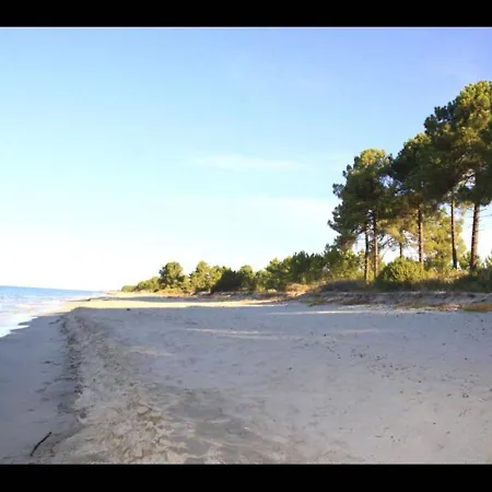Apartment For 8 People With 2 Bathrooms, On The Sea Ghisonaccia