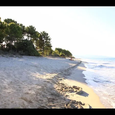 Apartment For 8 People With 2 Bathrooms, On The Sea *