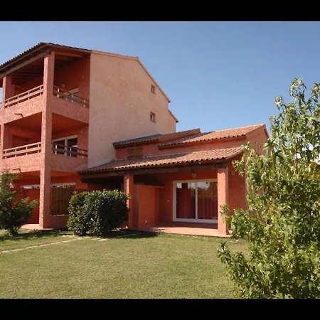For 8 People With 2 Bathrooms, On The Sea Apartment Ghisonaccia