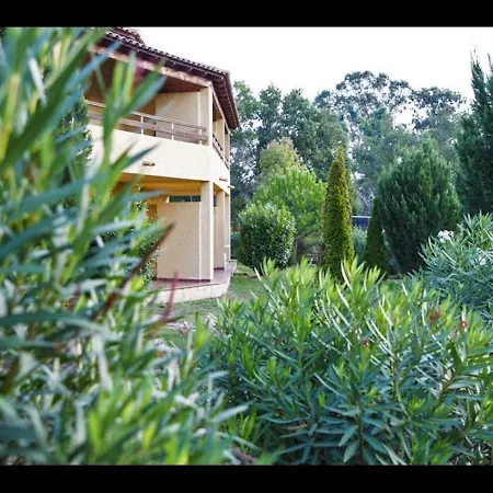 Four - 150 M From The