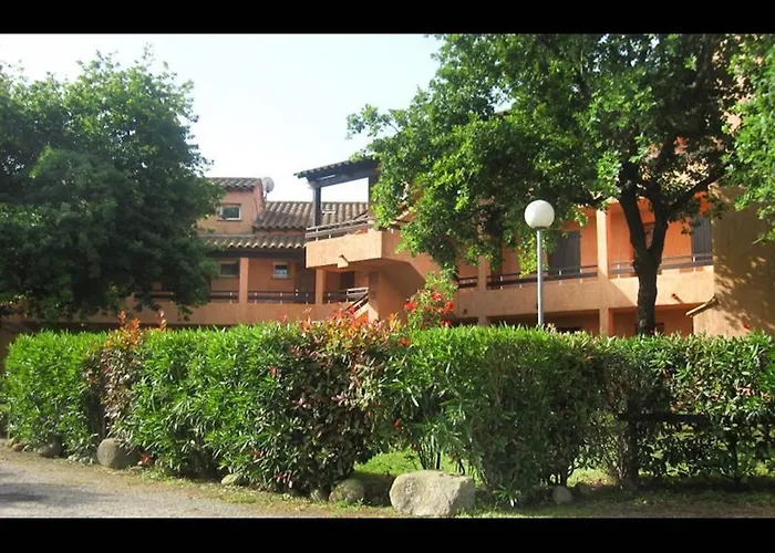 Apartmán Four - 150 M From The *
